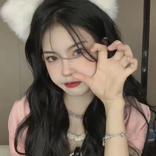 女孩的成长图腾